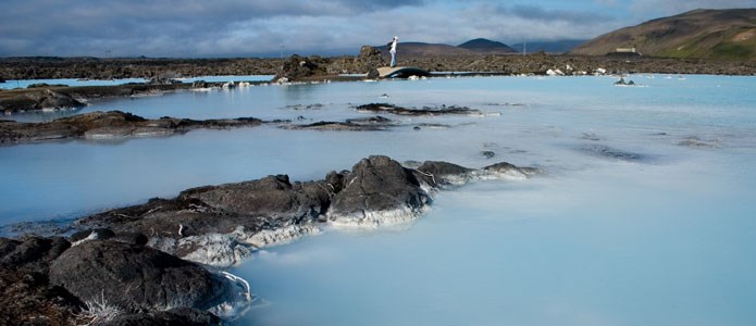Jessica ved gletsjer på Island
