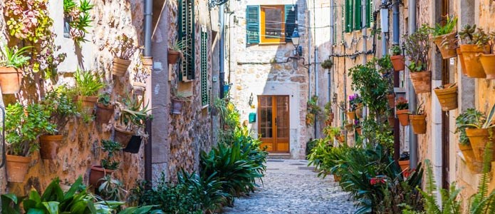 Valldemossa – en af øens smukkeste landsbyer og blandt de mest interessante oplevelser på Mallorca