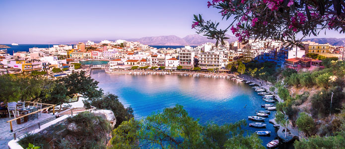 Agios Nikolaos, en af de smukkeste badebyer på Kreta