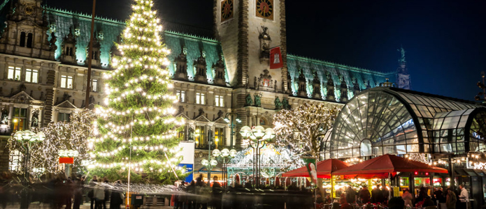 Julemarked ved rådhuset i Hamborg