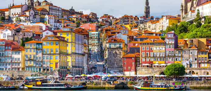 Den smukke havnefront i Porto