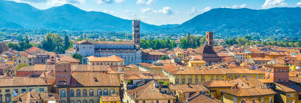 Rejser til Lucca, en af de mest charmerende byer i Toscana
