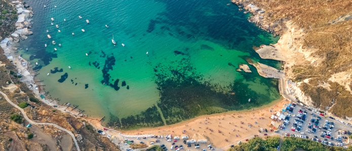 Gnejna Bay, Malta – For en autentisk strandoplevelse