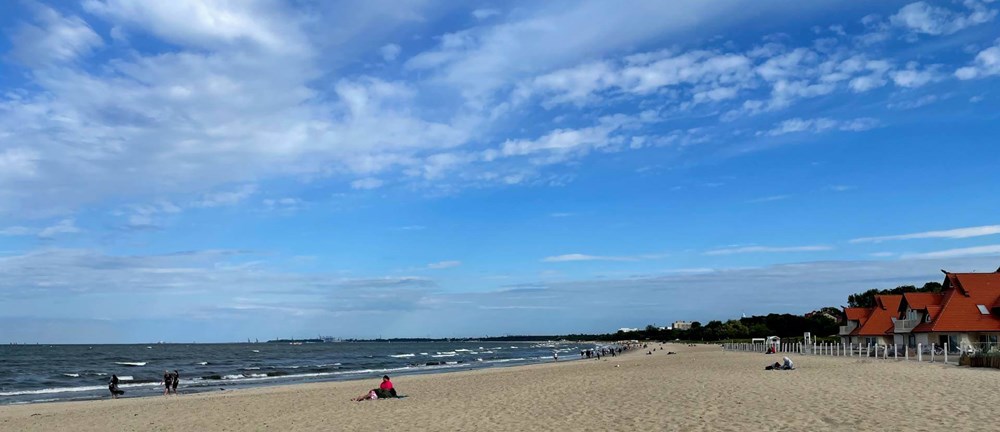 Stranden i Sopot på en solrig men kølig dag
